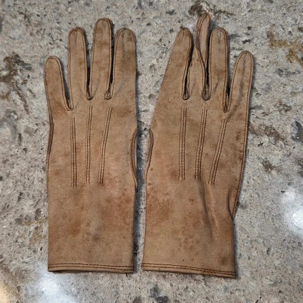 Vintage Kids Tan Leather Button Wrist Gloves‎ Three Point Stitching 7 Inch